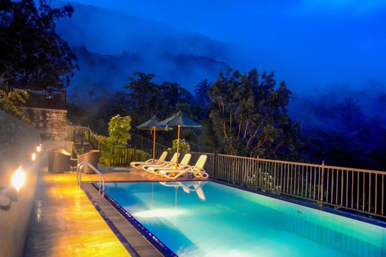 The Grand Hills 4*
